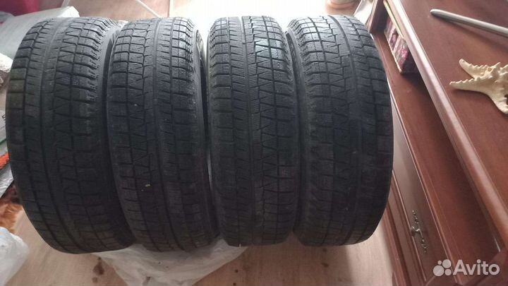 Bridgestone Blizzak Revo GZ 185/65 R15 180S
