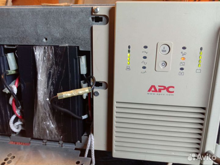 APC Smart UPS 5000