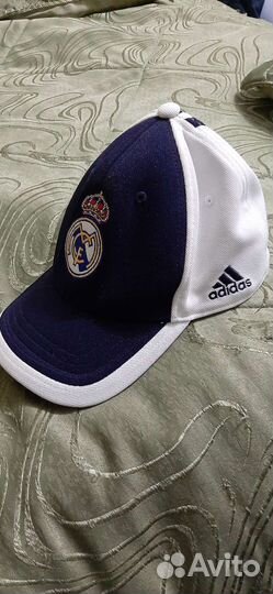 Adidas originals кепка