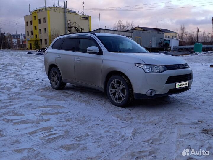 Mitsubishi Outlander 2.0 CVT, 2013, 280 000 км