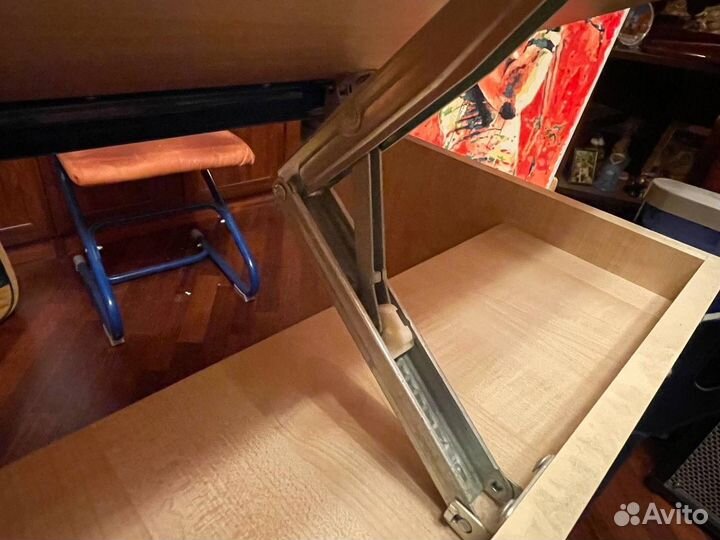 Письменный стол дэми