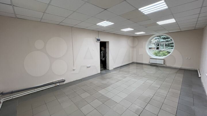 Торговое помещение, 48 м²