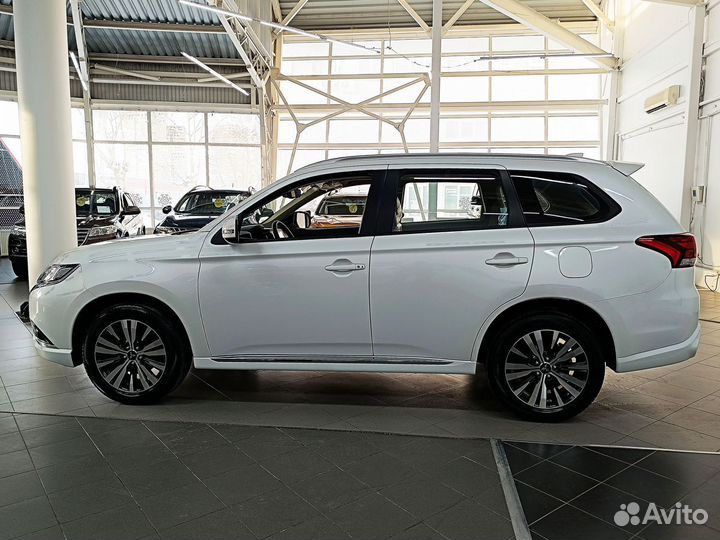 Mitsubishi Outlander 2.0 CVT, 2022, 625 км