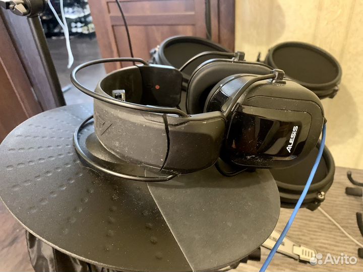 Электронные барабаны alesis nitro mesh kit