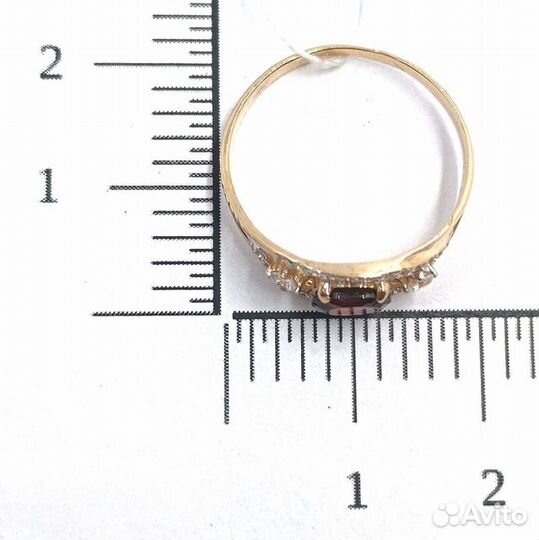 Золотое кольцо с камнем 18,5р