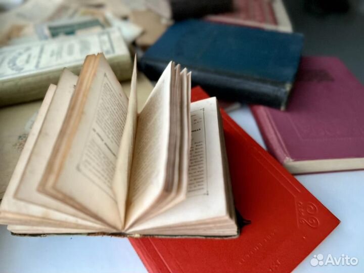 Скупка книг; оценка, выкуп книг