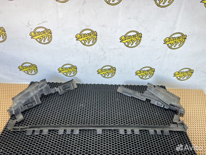 Кожух радиатора дефлектор Mercedes C-class W204