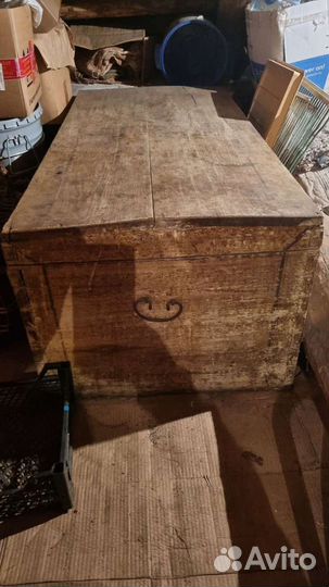 Сундук деревянный старинный