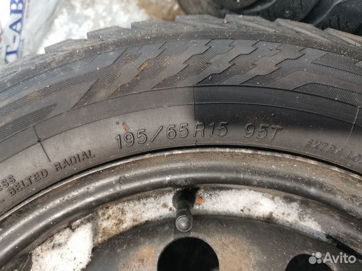 Yokohama IceGuard Stud IG65 195/65 R15