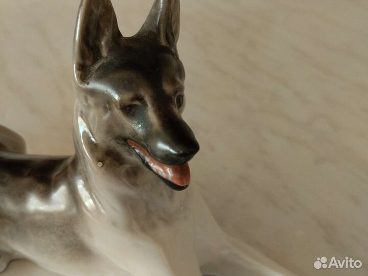 Статуэтка фарфор немецкий овчарка