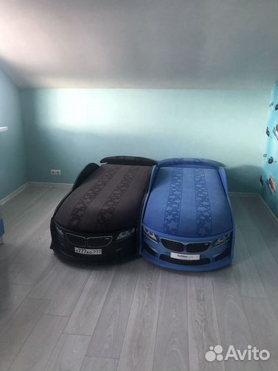 Детская кровать машинка