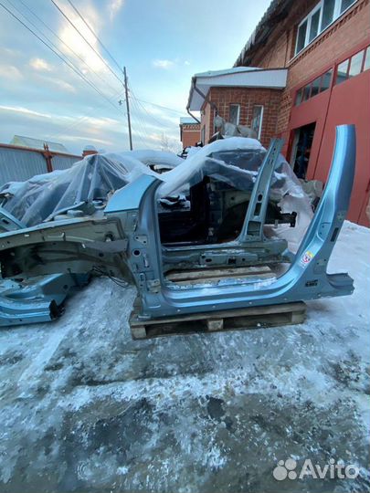 Четверть передняя левая Volkswagen Passat B6