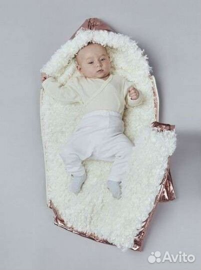 Конверт на выписку и в коляску зимний