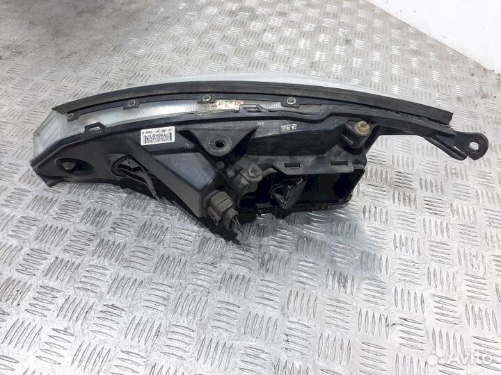 Фара Ford Focus 1 (1998-2004)