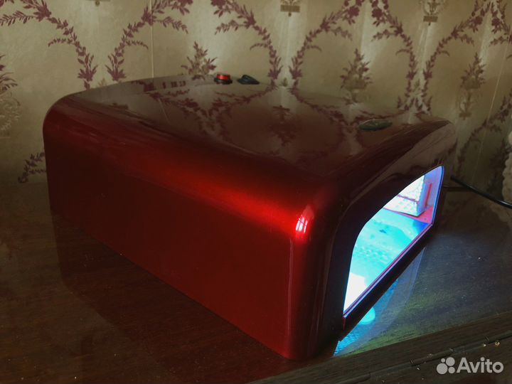 Лампа для ногтей