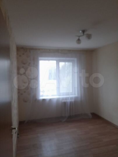 4-к. квартира, 85 м², 4/10 эт.