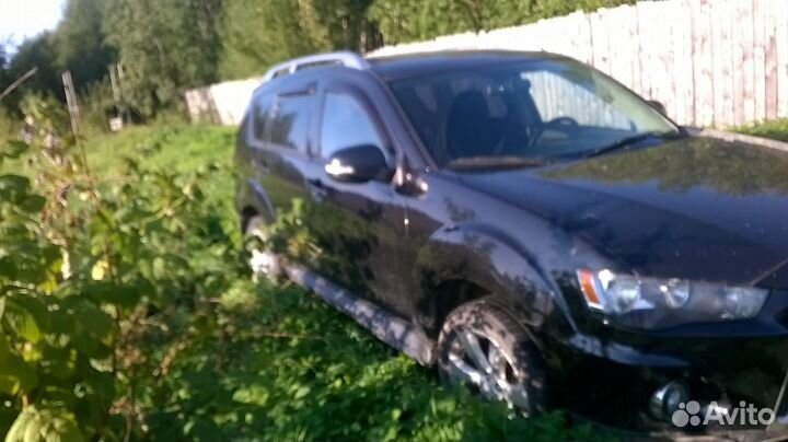 Mitsubishi Outlander 2.0 МТ, 2011, битый, 116 000 км