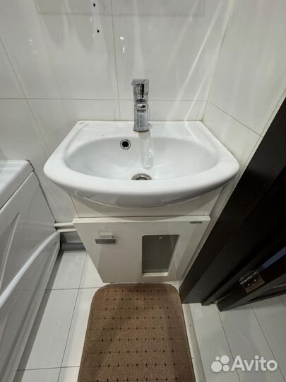 Раковина с тумбой