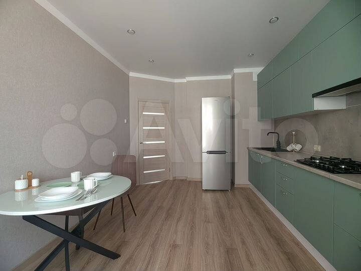 2-к. квартира, 65 м², 3/16 эт.