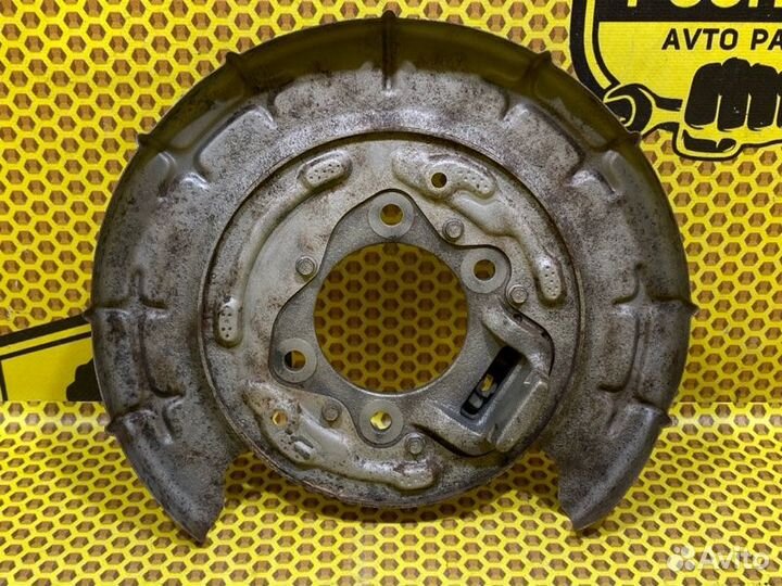 Щит опорный тормозного диска Hyundai I30 FD G4FC