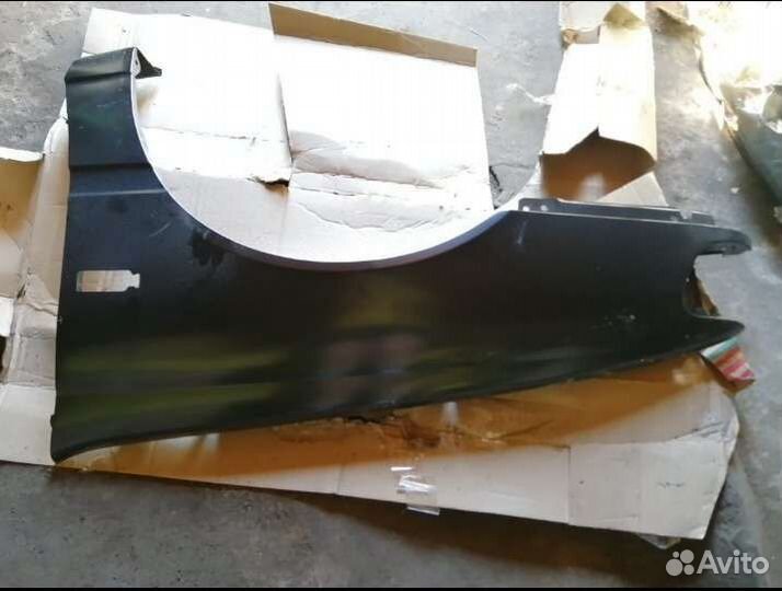 Крыло Nissan Sanni