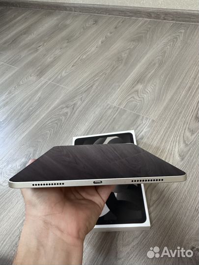 iPad Air (5th Generation) Wi-Fi (64GB)