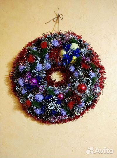 Новогодний венок интерьерный