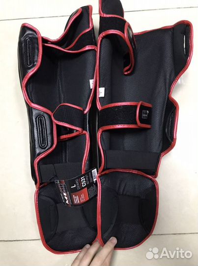 Защита голени для единоборств Clinch