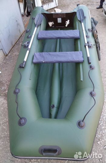 Лодка Аква 3200