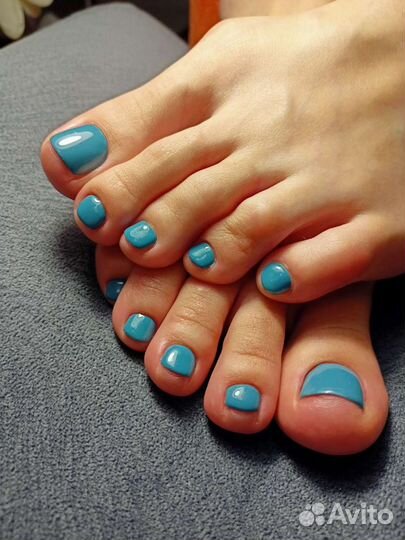 Мастер маникюра, гигиеническая обработка ног гмр