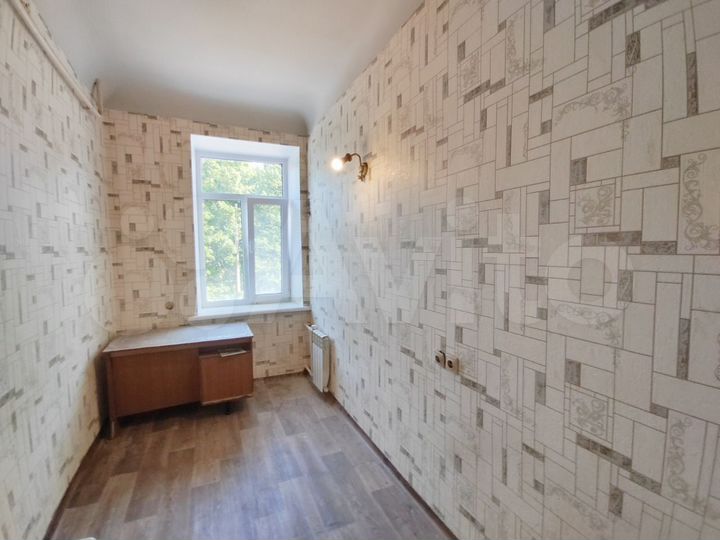 3-к. квартира, 64 м², 2/4 эт.