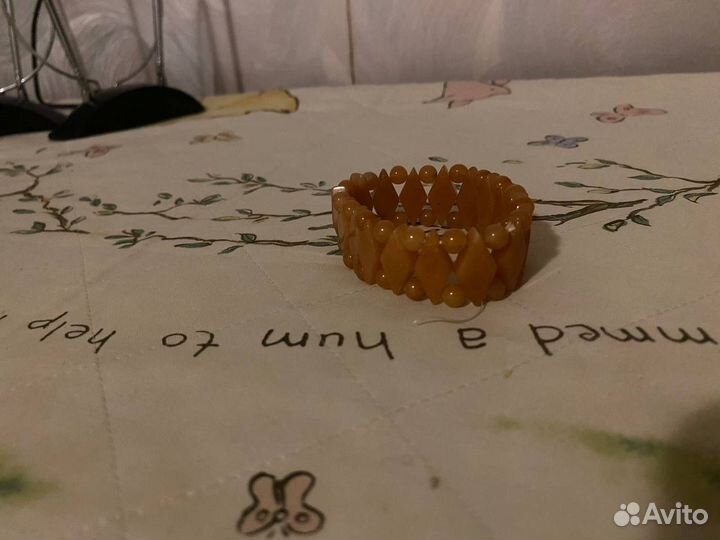 Янтарный браслет