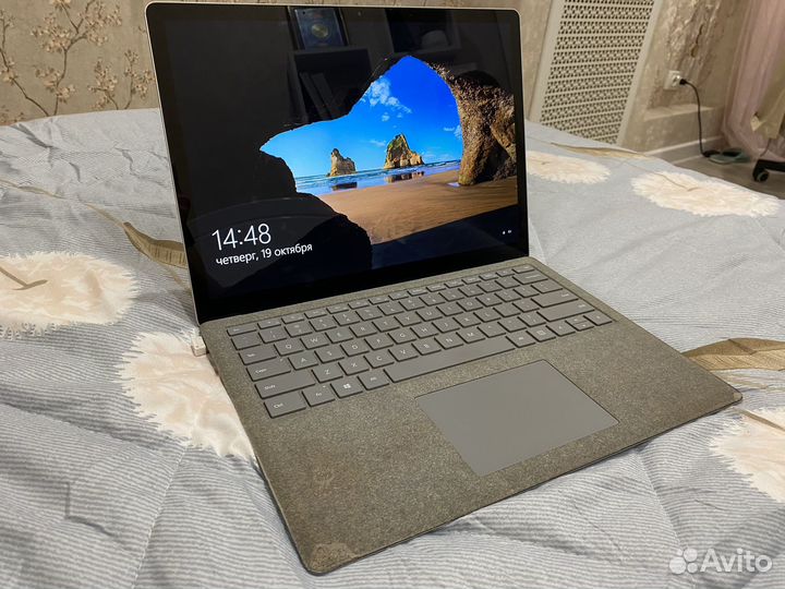 Microsoft surface laptop