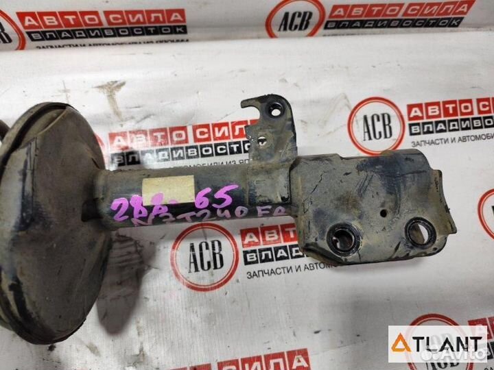 Стойка передняя правая toyota allion