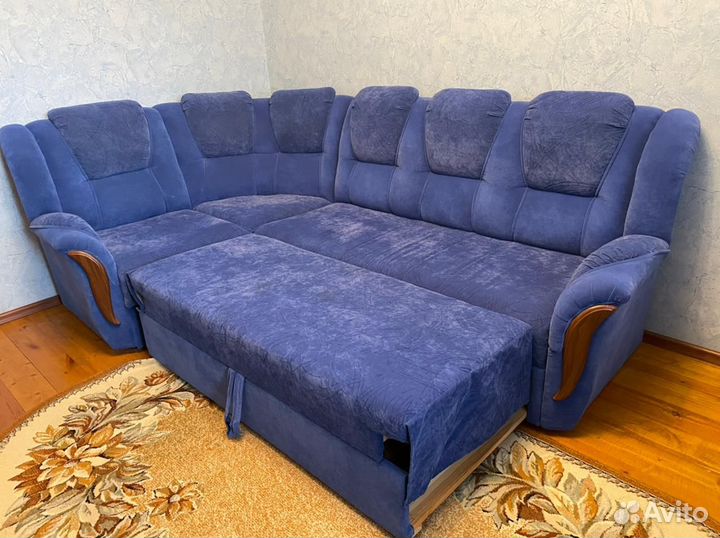 Спальный угловой диван