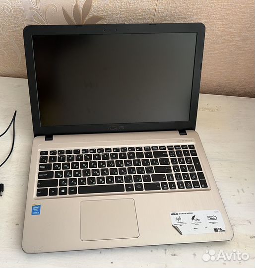 Ноутбук asus X540L