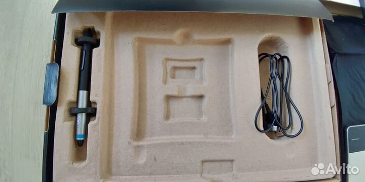 Графический планшет Wacom intuos