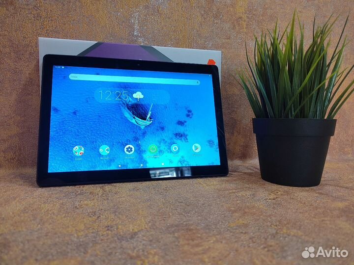 Планшет Lenovo TAB M10