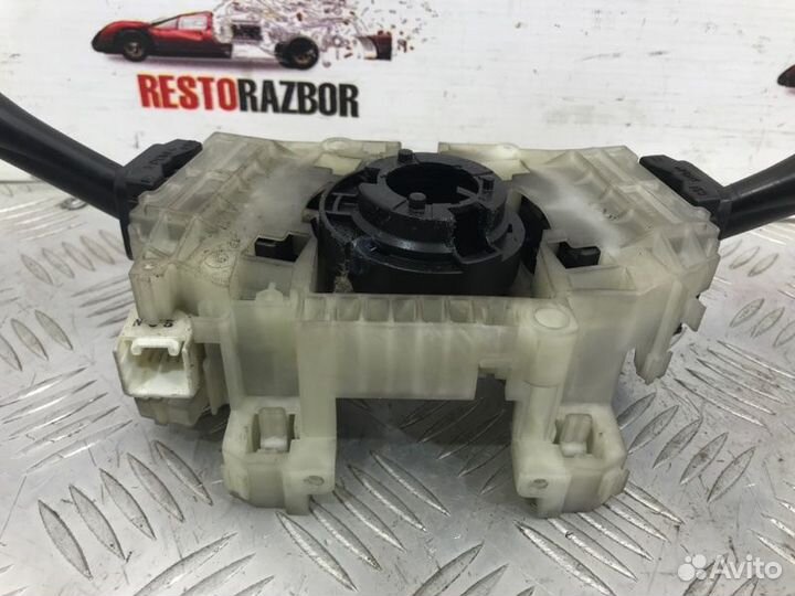 Блок подрулевых переключателей Mitsubishi Space