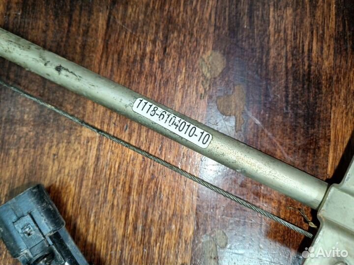 Стеклоподъемник передний правый Лада Калина 1