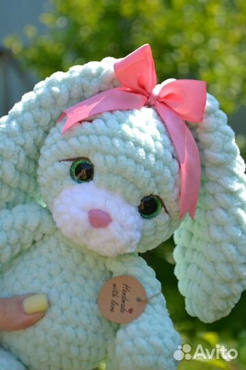 Заяц вязаный