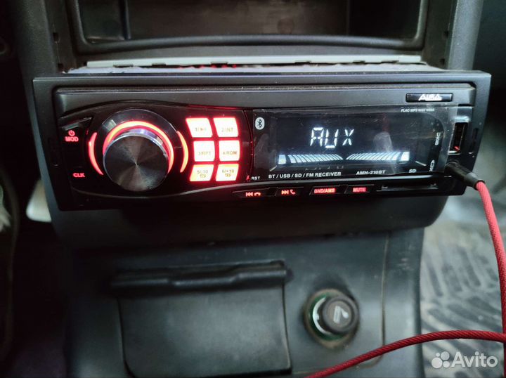 Магнитола aura AMH-210