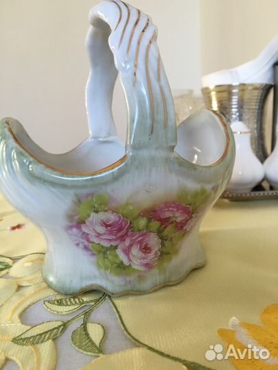 Фарфоровая корзинка, Англия