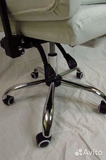 Кресло офисное. Кресло компьютерное. Мягкое. Иркут