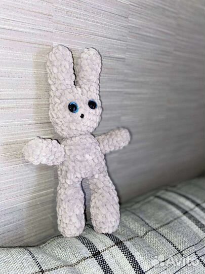 Плюшевый заяц, игрушки из пряжи