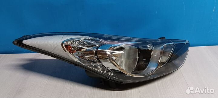 Фара правая Hyundai Elantra 5 мд 2011-2016