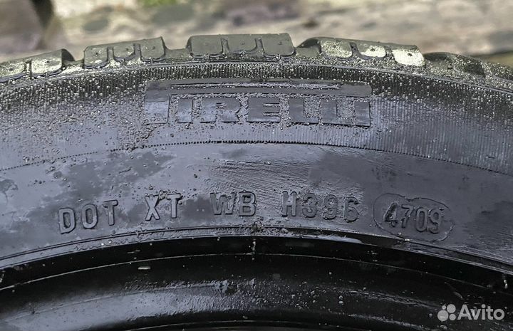 Pirelli Sottozero Winter 240 235/45 R18