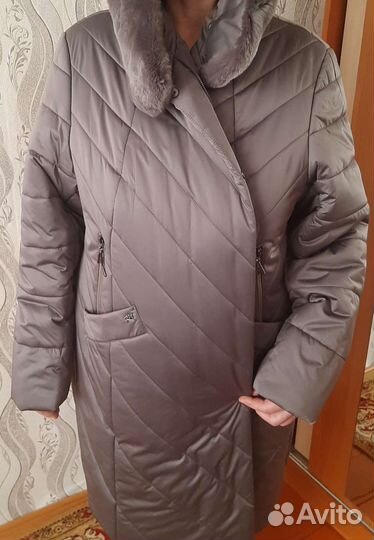 Пуховик женский