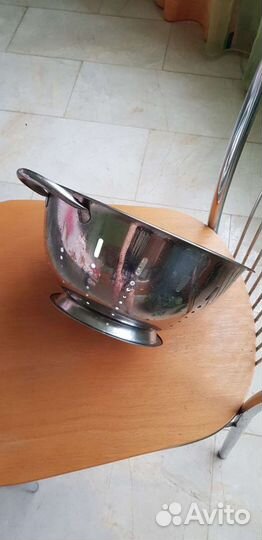 Дуршлаг на ножке 28см