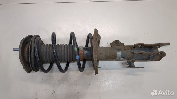 Амортизатор подвески Toyota Auris E18 2012, 2013